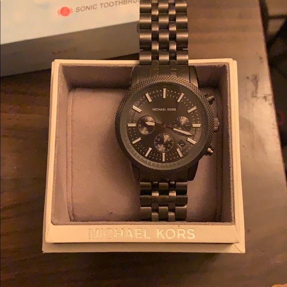 Michael Kors Watch - Picture 1 of 3